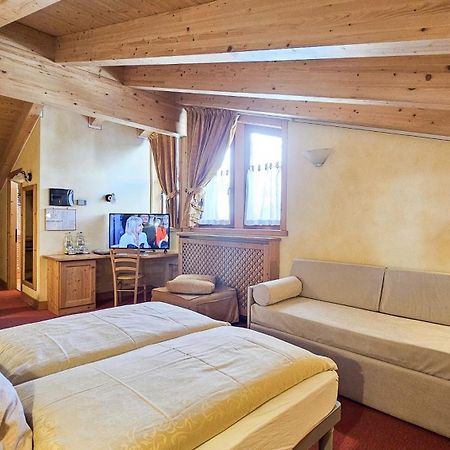 Albergo Alpenrose Livigno Buitenkant foto