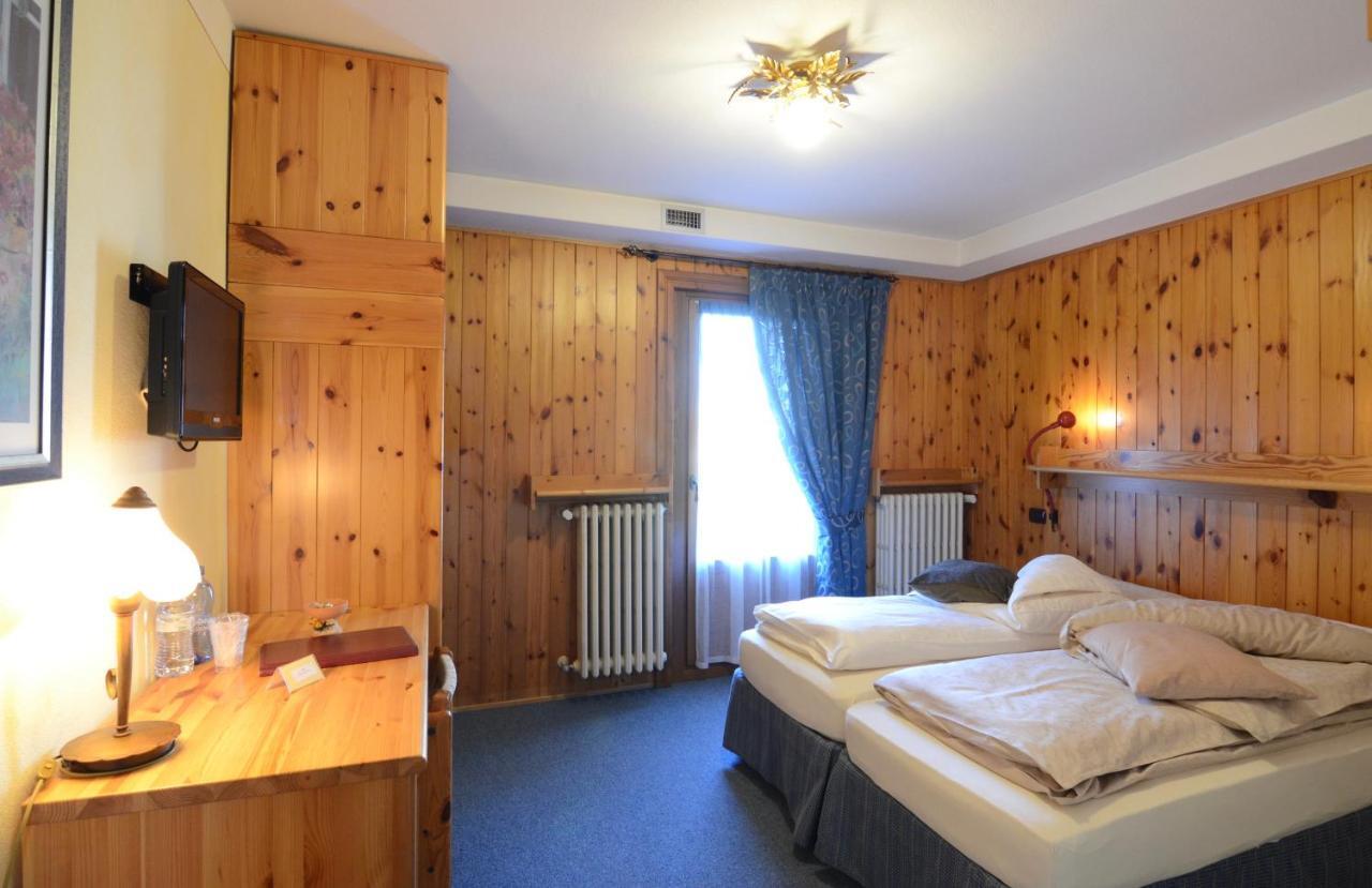 Albergo Alpenrose Livigno Buitenkant foto